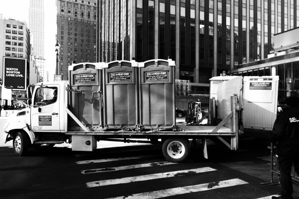 Best Porta potty delivery and setup  in Fairview, CA