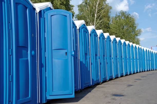 Porta potty delivery and setup in Fairview, CA